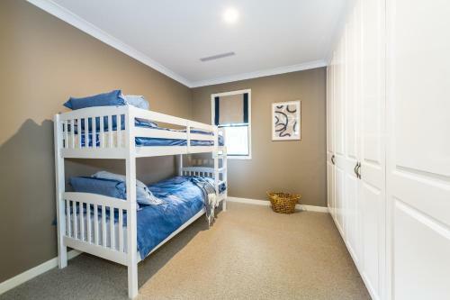 Hedge House - Luxury, Space, Style, Great Location