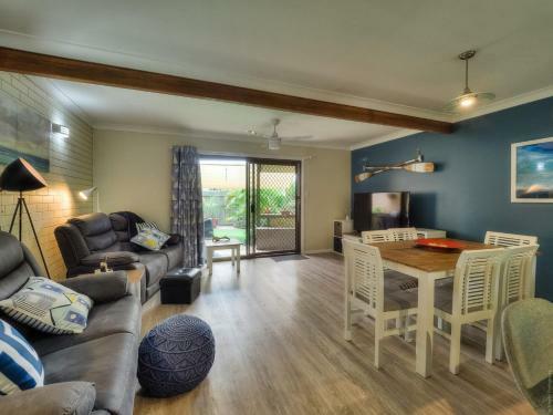 Harbour Court On The Bay