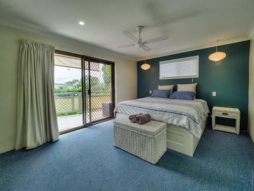 Harbour Court On The Bay