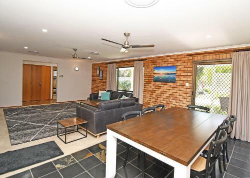 Urangan Harbour Bungalow