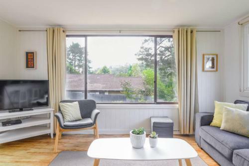 Nature Lovers Dream // Fireplace //access To Hikes