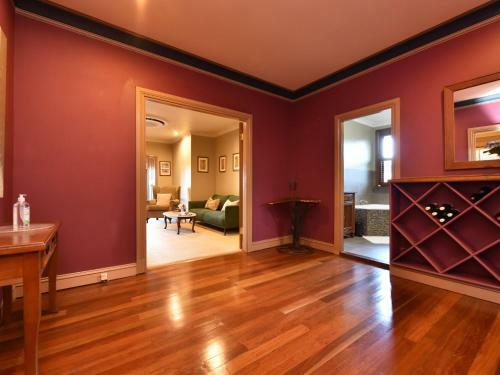 Wangi Waterfront Delight Estate - Waterfront Reserve Home