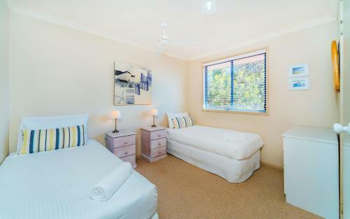 Beachside 1 - Ljhooker Yamba