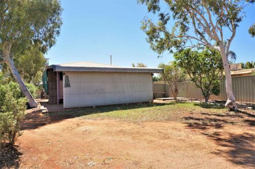 10 Tautog Street House And Unit - Separate Self-contained Unit