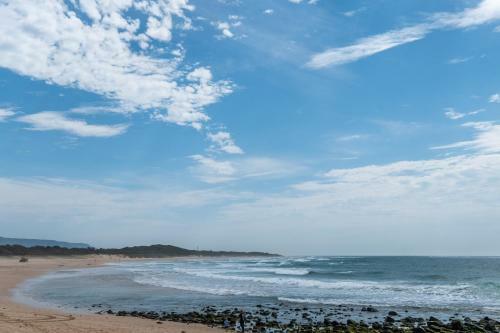 Beachside Apartment // 1 Minute To Towradgi Beach