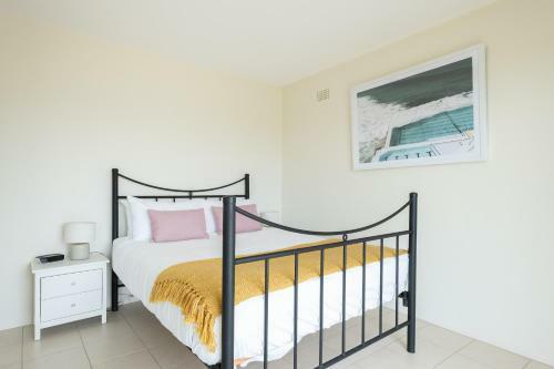 Beachside Apartment // 1 Minute To Towradgi Beach