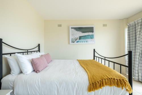 Beachside Apartment // 1 Minute To Towradgi Beach