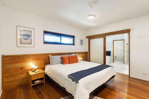 Aqua - At Funnel Bay