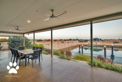 1 Kestrel Place - Great House With A Massive Garage