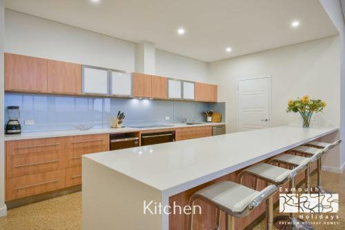 27 Kestrel Place - With Pool And Jetty