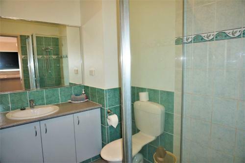 Ningaloo Breeze Villa 9 - 3 Bedroom Fully Self-contained Holiday Accommodation