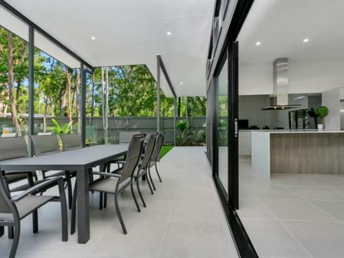 Villa Tiino - Clifton Beach