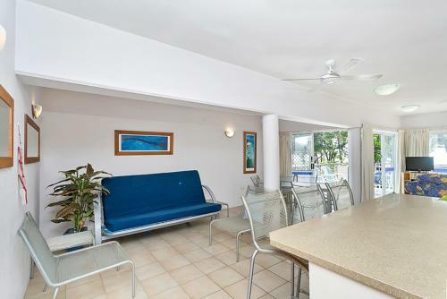 Sand Cay Apartments