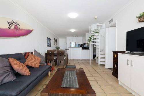 Alexandra Headland Penthouse Apartment