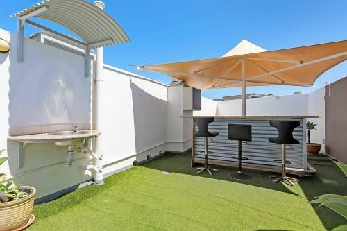 Alexandra Headland Penthouse Apartment