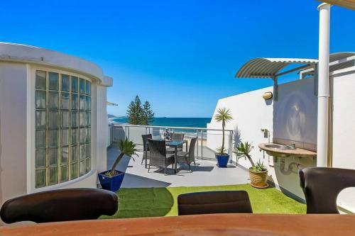 Alexandra Headland Penthouse Apartment