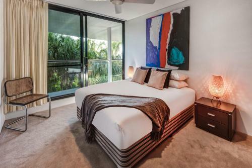 Waves 3 Luxury 3 Bedroom Endless Ocean Views Central Location + Buggy