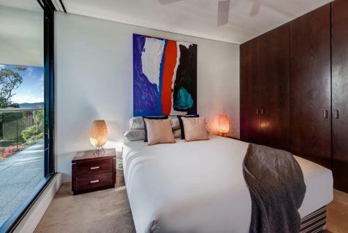 Waves 3 Luxury 3 Bedroom Endless Ocean Views Central Location + Buggy