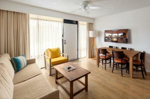 Hotel Sirata Beach Resort