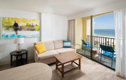 Hotel Sirata Beach Resort