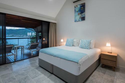Mermaids Reach On Hamilton Island
