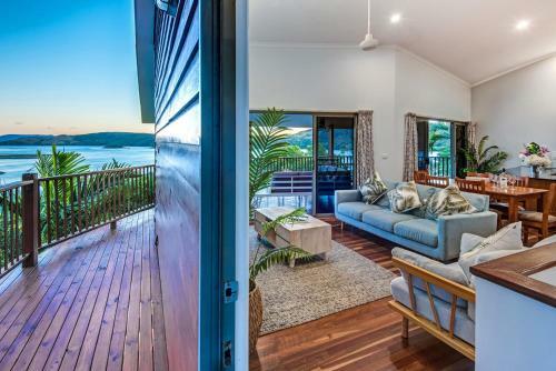 Casuarina 18 Ocean View House Central Location Bbq Golf Buggy