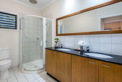 Casuarina 18 Ocean View House Central Location Bbq Golf Buggy