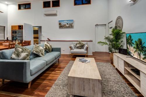 Casuarina 18 Ocean View House Central Location Bbq Golf Buggy