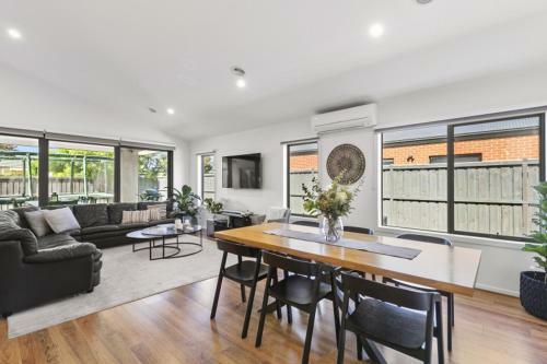 Tubular Beach House 34