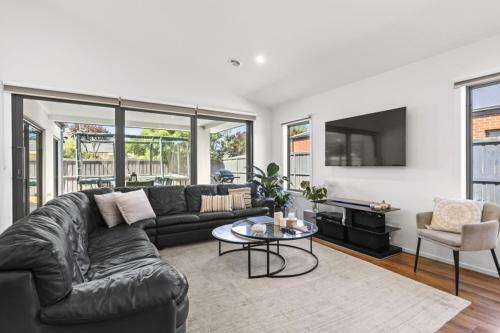 Tubular Beach House 34