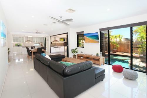Apartamento Central Marcoola Holiday Home