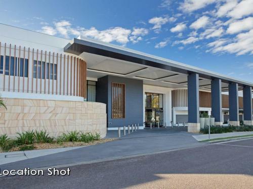 Beach House' 8 Mistral Close - Large House With Aircon