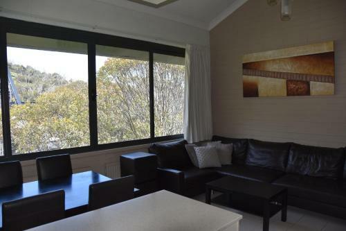 Apart 15 At Snowski Apartments