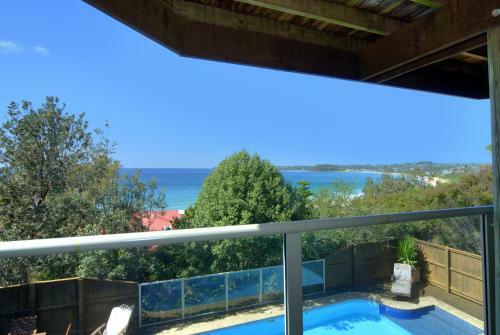Bedarra, Mollymook Beach