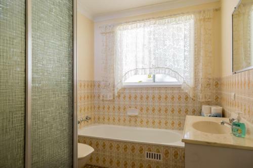 Golfer's Retreat, Mollymook