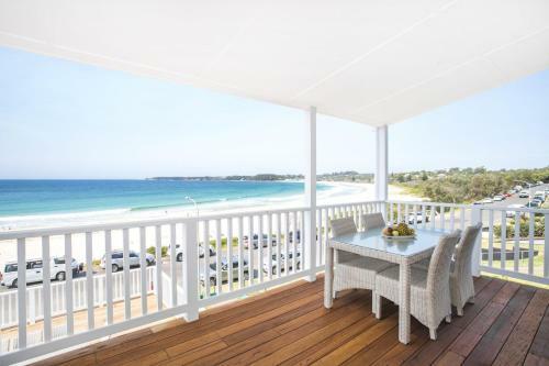 Pa's Beach House - Apartment 2