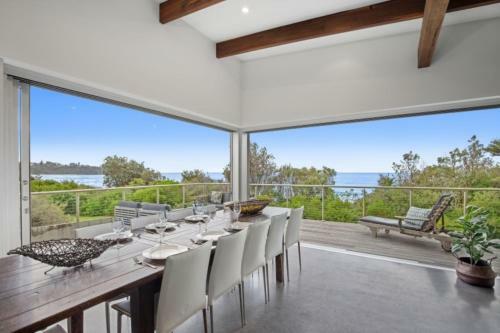 Beachfront Location - 28 Mitchell Pde