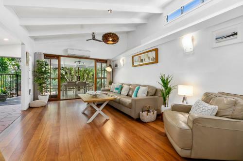 Tranquil & Tropical, Sunshine Beach
