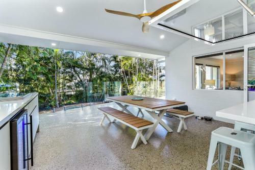 The Perfect Pet Friendly Escape, Sunshine Beach