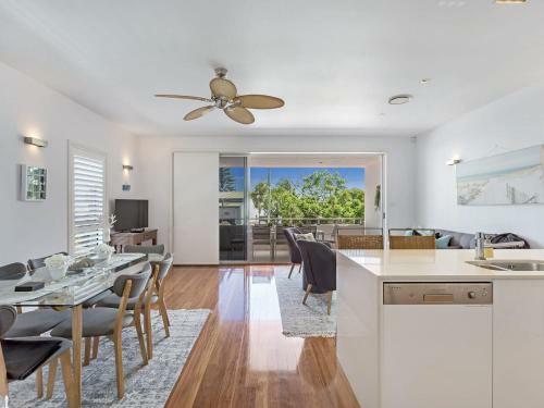 Living The Dream @ Corlette