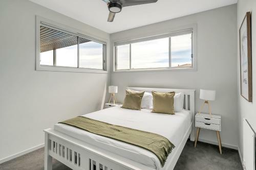 Magnificent 5-bedroom Home // Pool & Ocean View