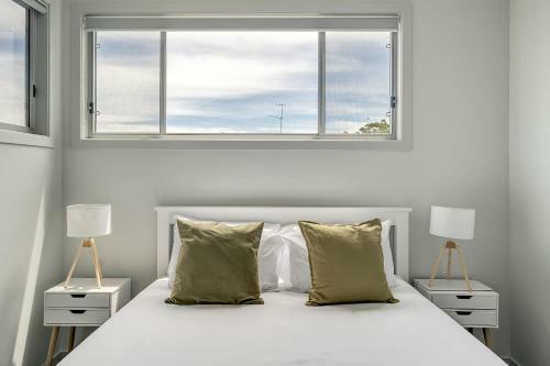 Magnificent 5-bedroom Home // Pool & Ocean View