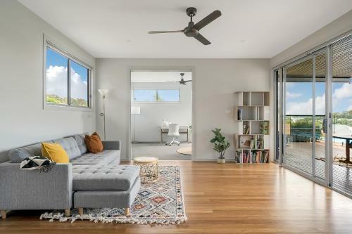 Magnificent 5-bedroom Home // Pool & Ocean View