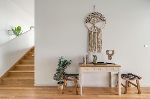 Magnificent 5-bedroom Home // Pool & Ocean View