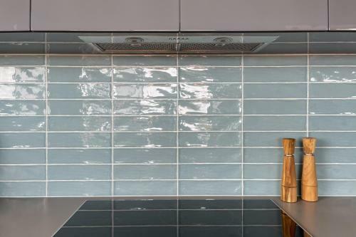 Magnificent 5-bedroom Home // Pool & Ocean View