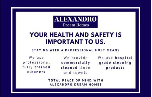 Magnificent 5-bedroom Home // Pool & Ocean View