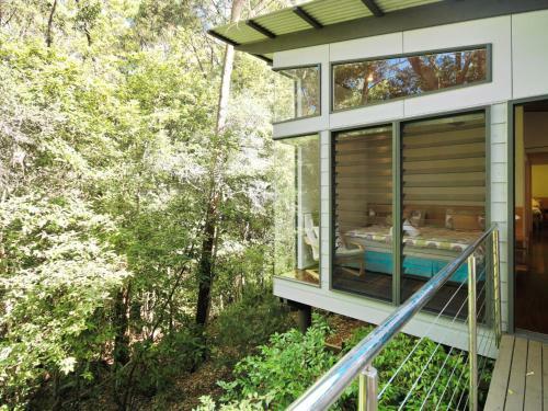 Hyams Retreat 4pm Check Out Sundays