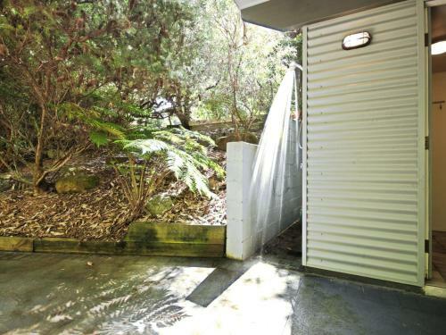 Hyams Retreat 4pm Check Out Sundays