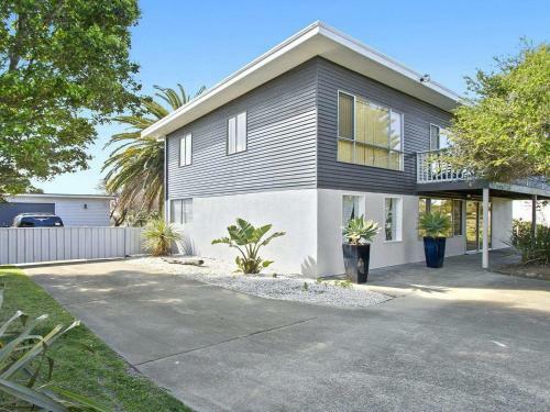 Middle Sea - Perfect For Two Families