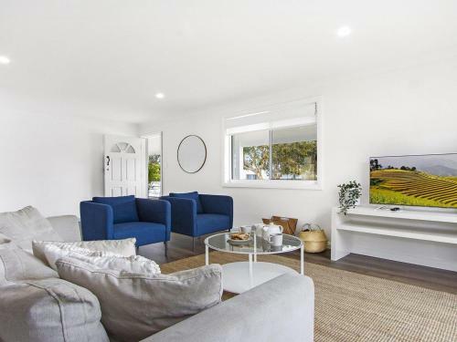 Heartland And Burrows - 450m To Beach